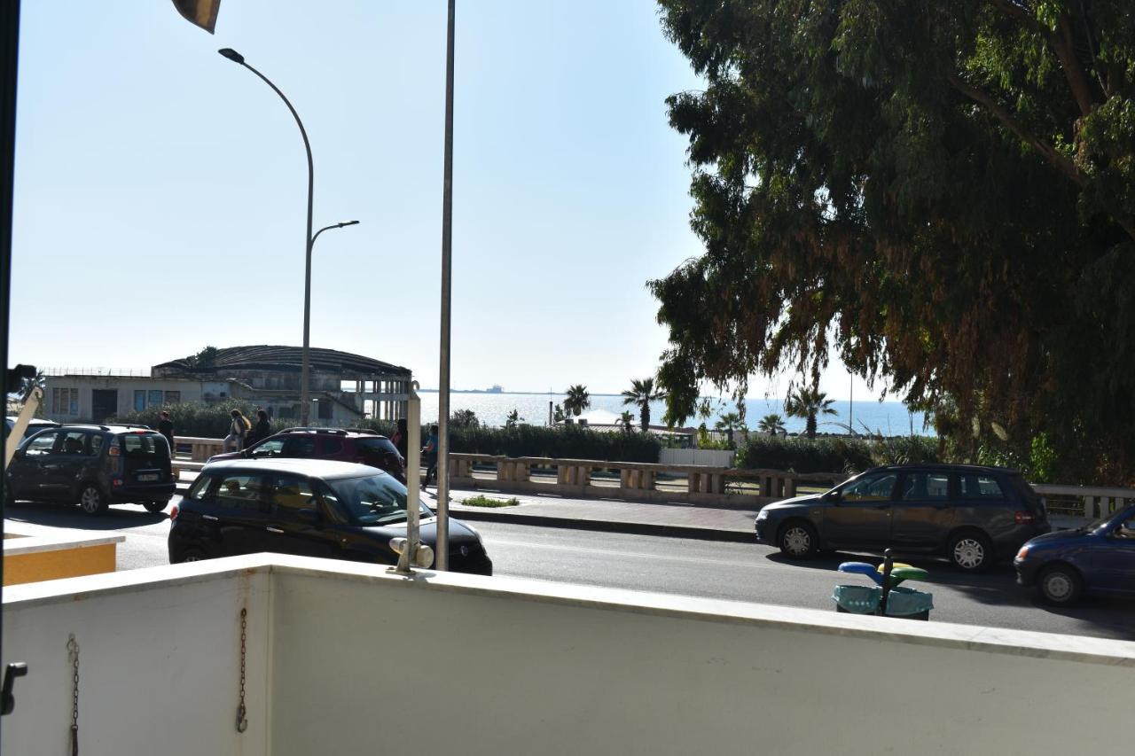 ジェーラ In Riva Al Mare Bed & Breakfast エクステリア 写真